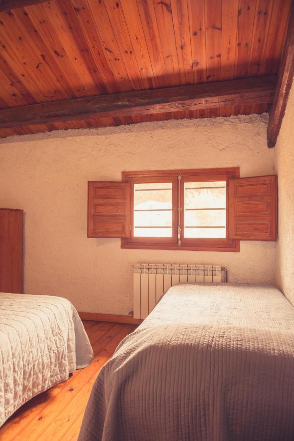 Complex Rural Can Caubet Berga Exterior foto