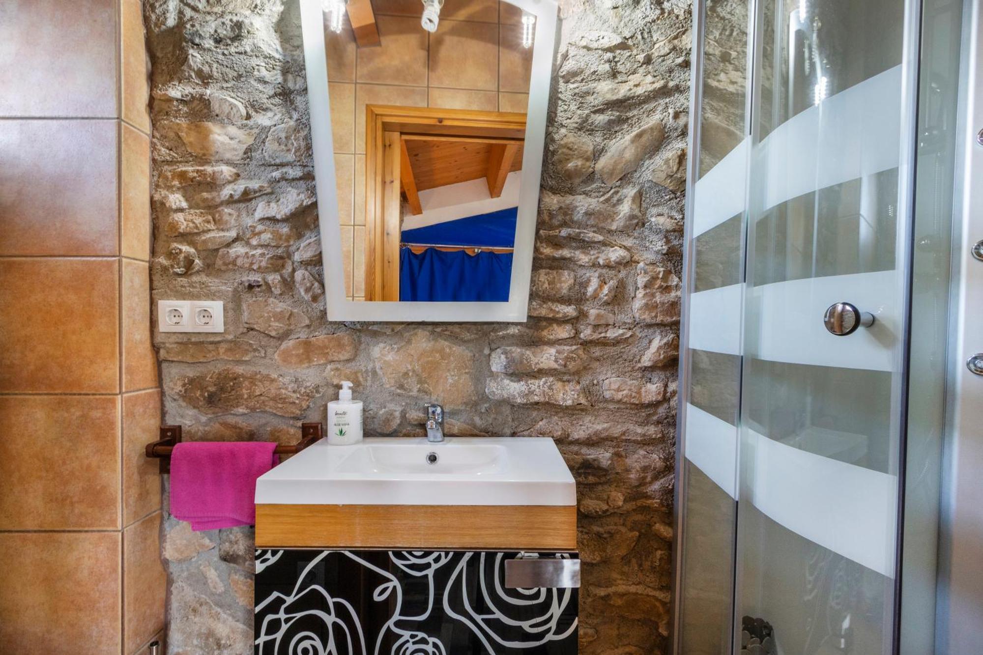 Complex Rural Can Caubet Berga Exterior foto